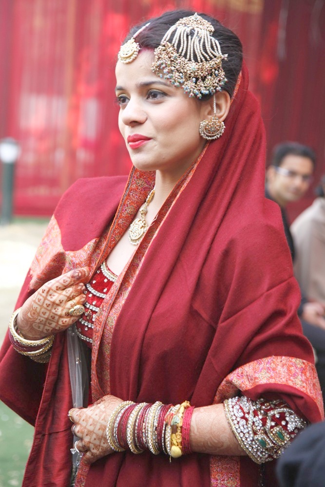 Love Jhoomars : The Traditional Head Jewellery