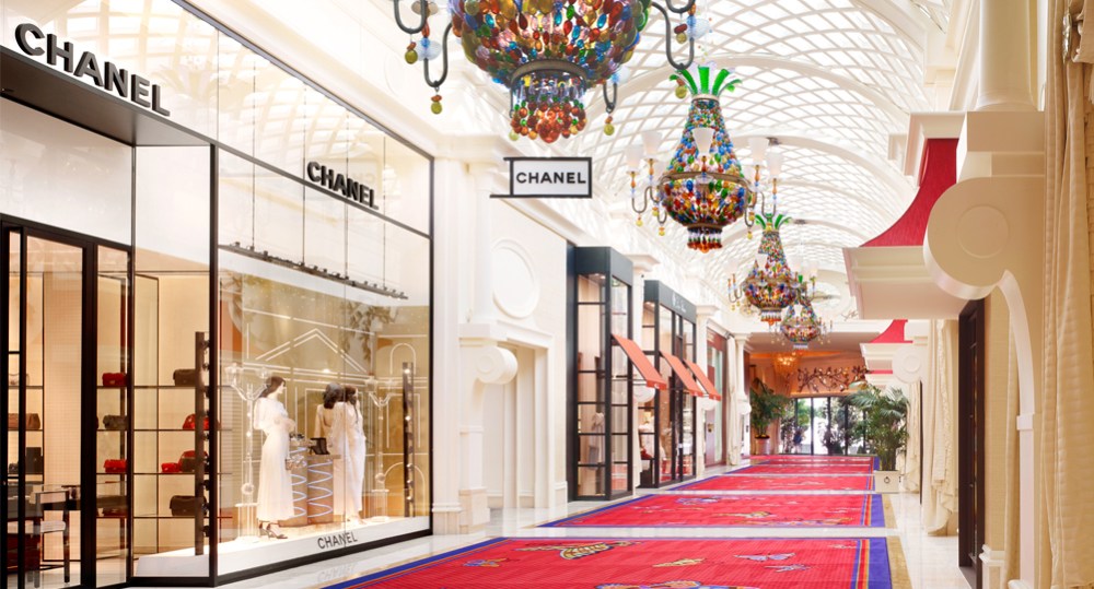 1. Travelling-instyle-Encore Wynn Las Vega Esplanade_Chanel_shops.jpg