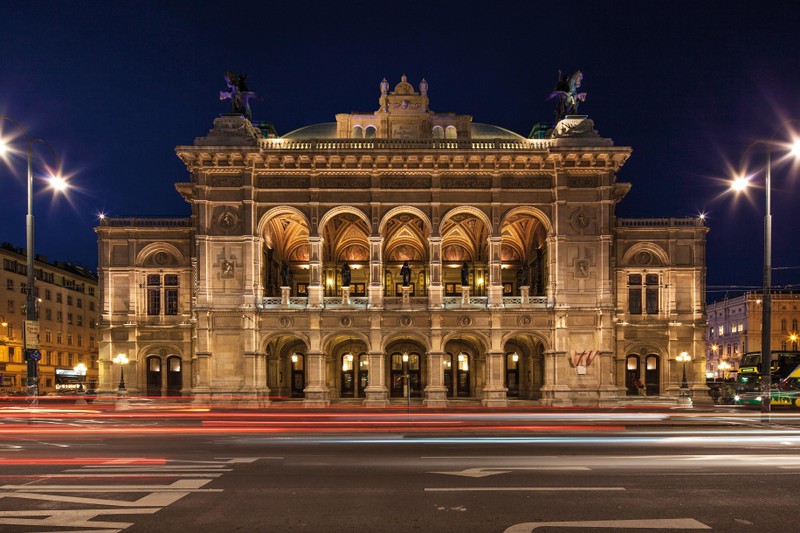 Wiener Staatsoper_Vienna_state_Opera_house_Travelling-Instyle